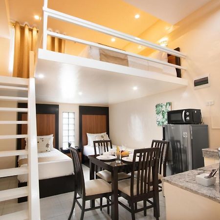 Rosetta Guest House Ormoc Exterior photo